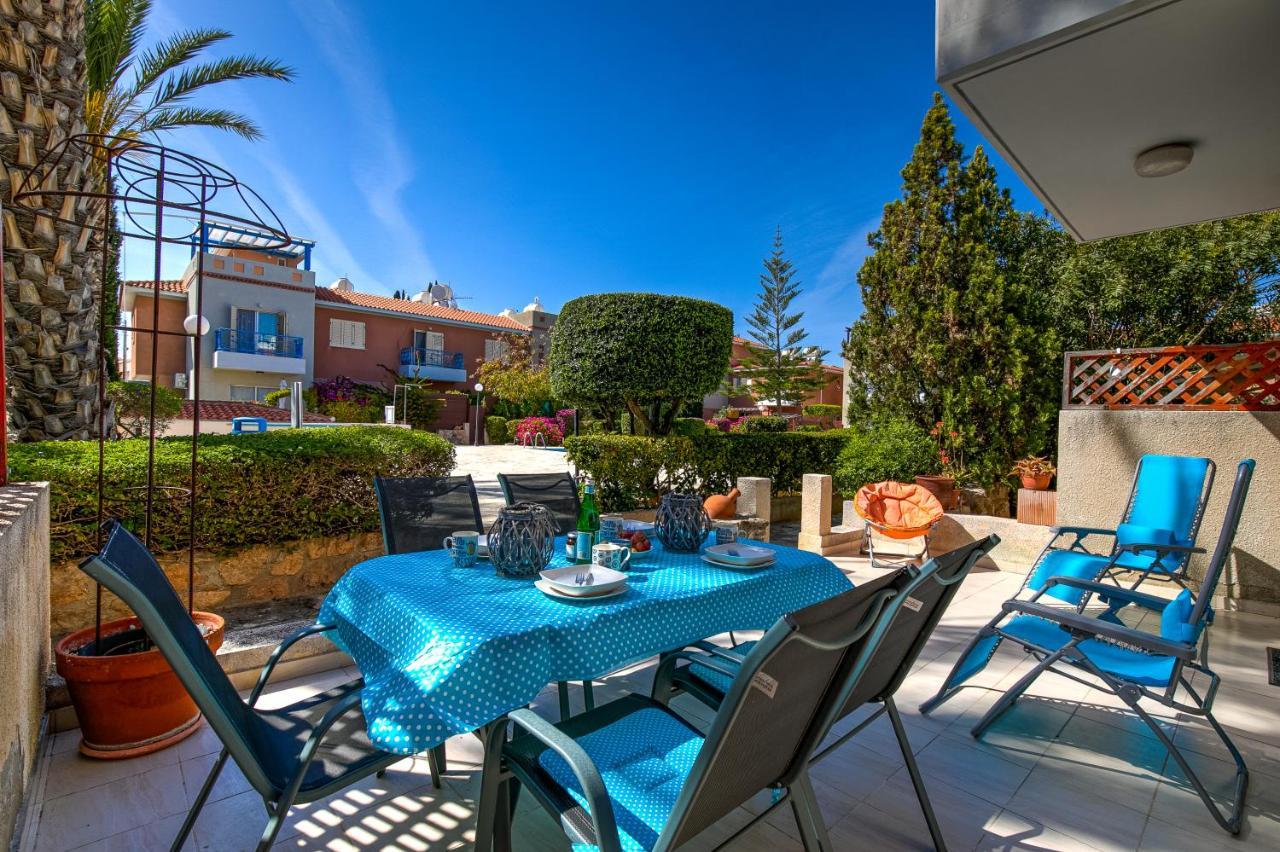 Antonia'S Palace Rooftop Jacuzzi Stunning View Paphos Exterior photo