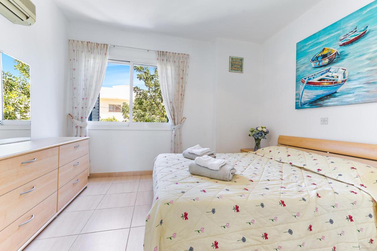 Antonia'S Palace Rooftop Jacuzzi Stunning View Paphos Exterior photo