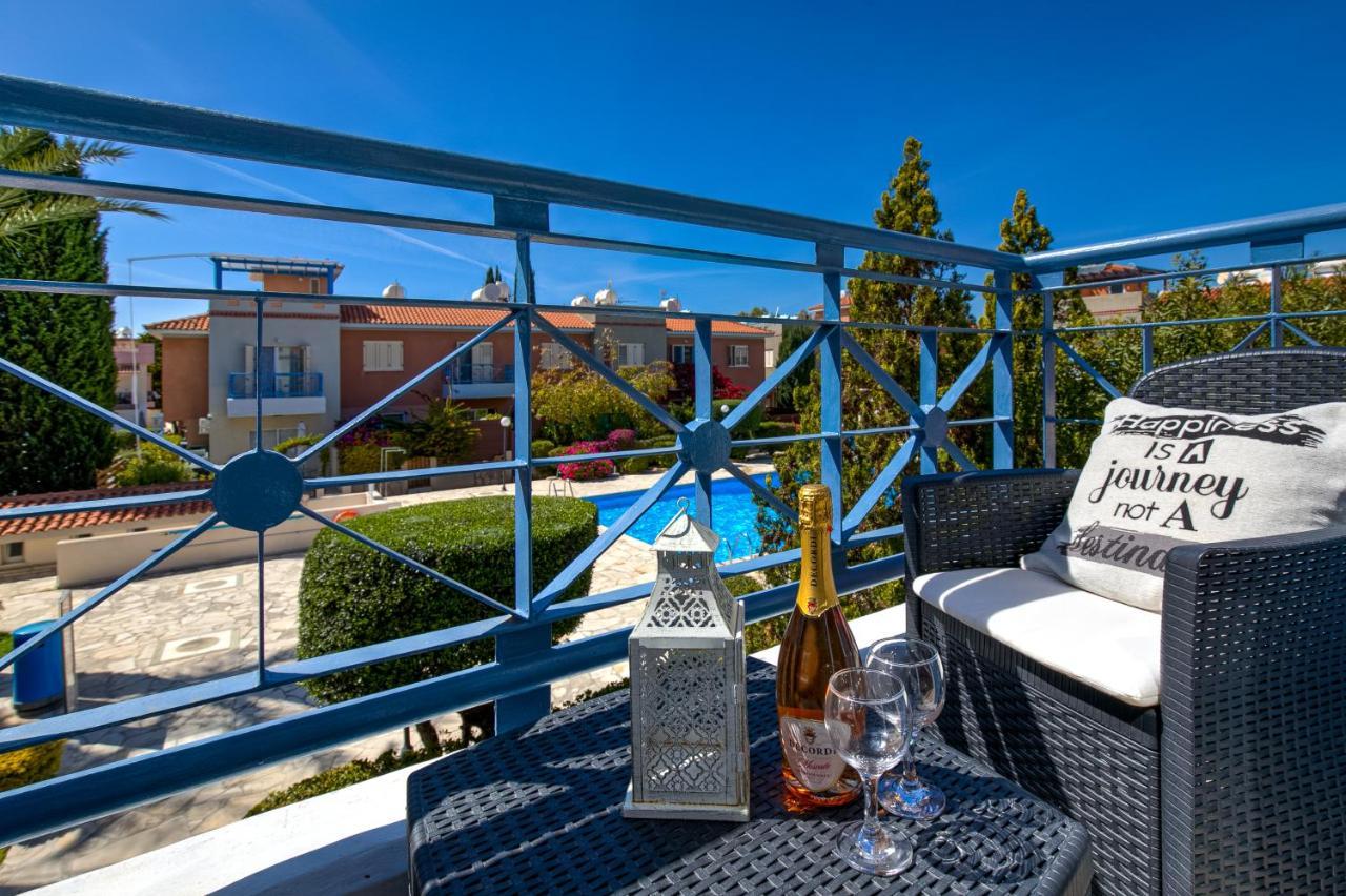 Antonia'S Palace Rooftop Jacuzzi Stunning View Paphos Exterior photo